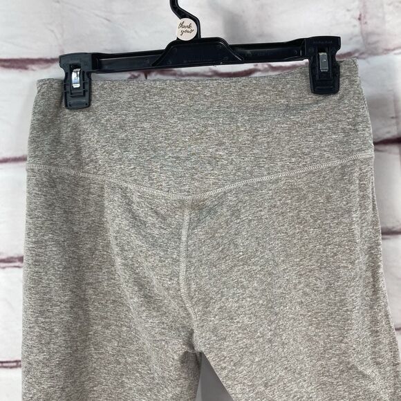 Zobha Capri Leggings Yoga Pants Gray Size L Stretch Sporty Comfy Exercise - Picture 5 of 10